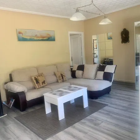 La De Pisones 기욘