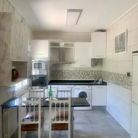 Dom wakacyjny La De Pisones Gijón