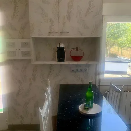 La De Pisones 펜션 기욘